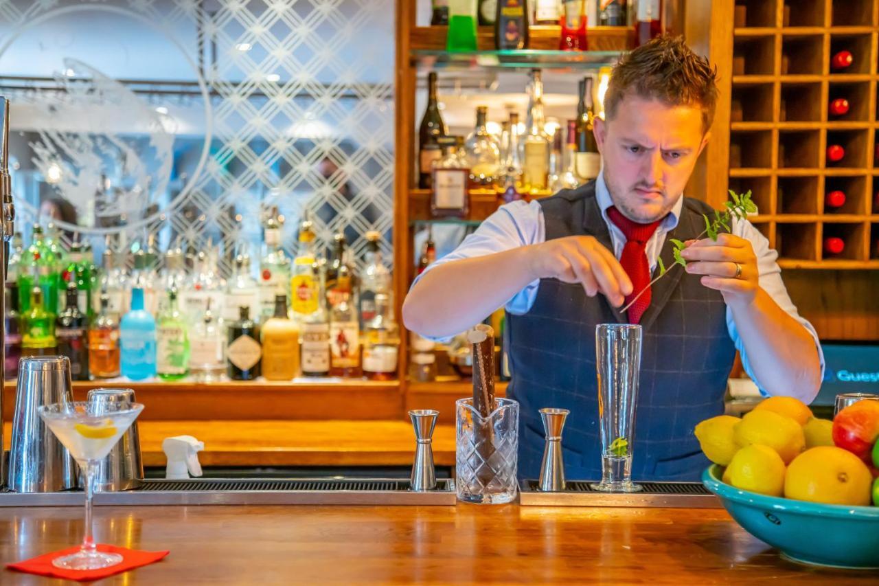 Banchory Lodge Hotel Bagian luar foto